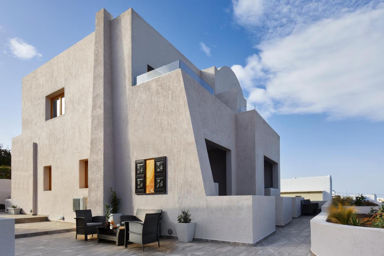 Alyvia Oia (Santorini)
