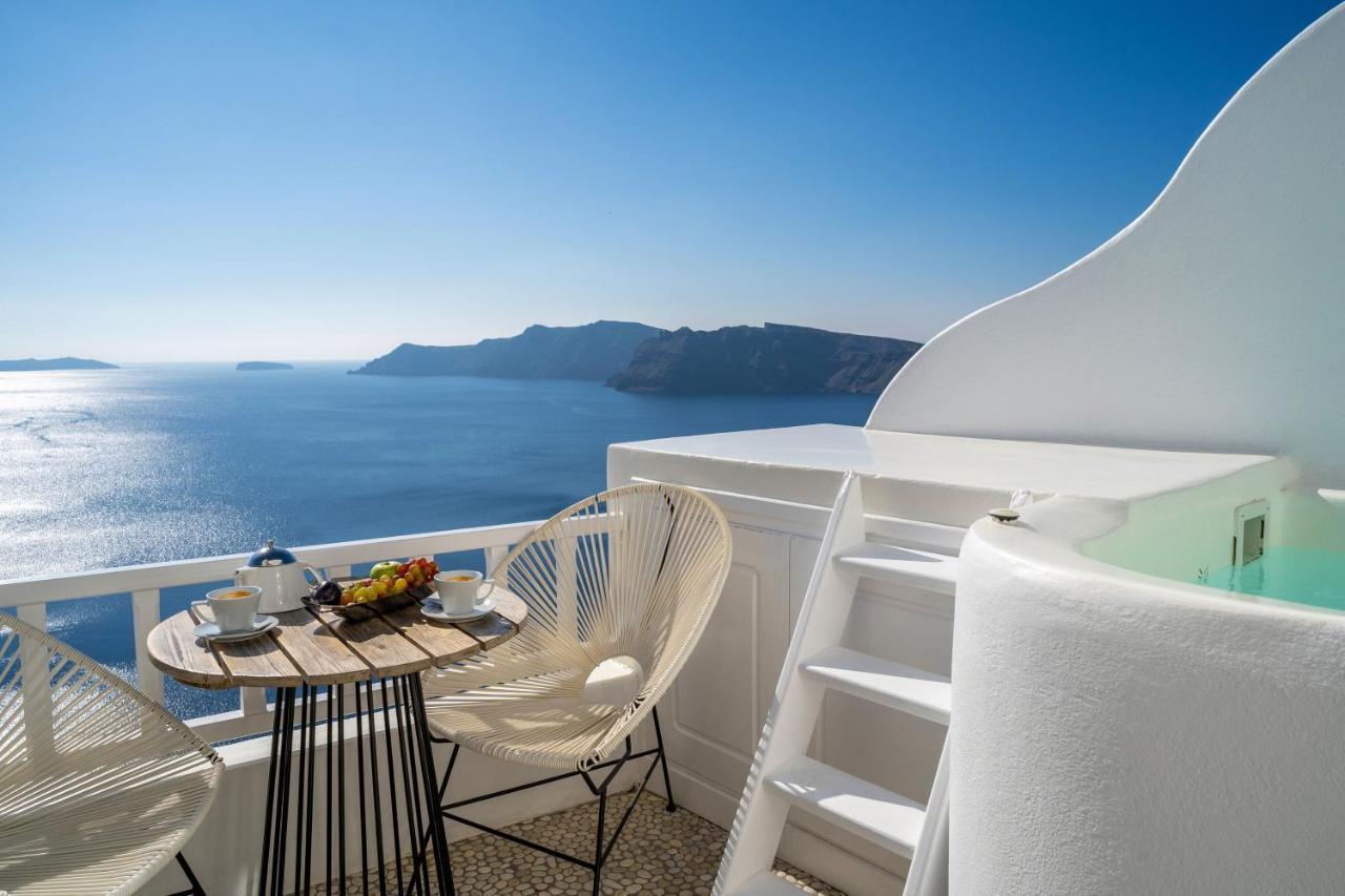 Delfini Oia (Santorini)