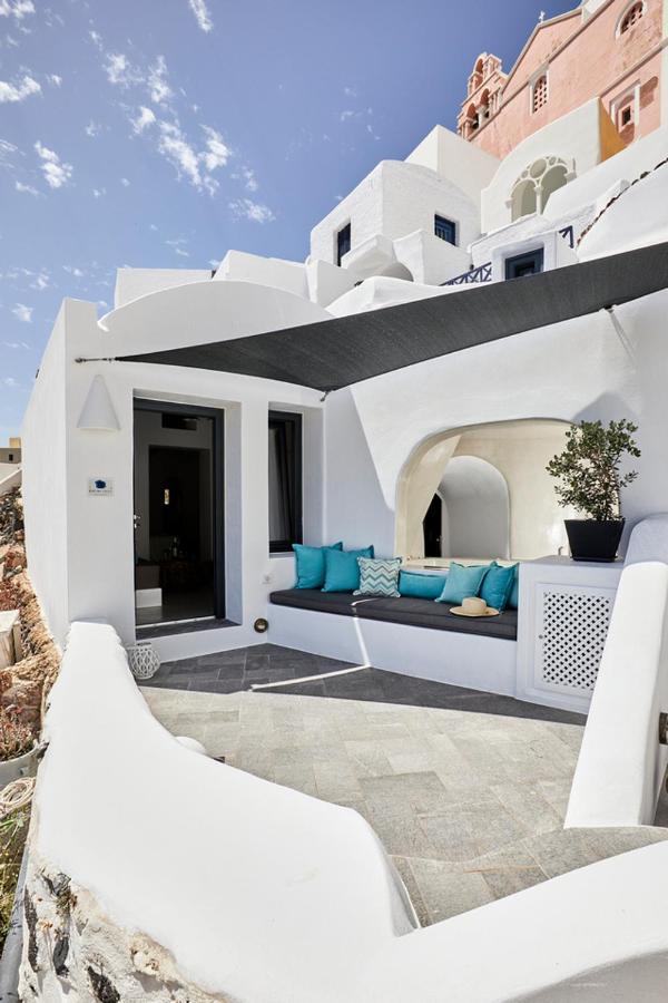Blue Art Caves Villa
