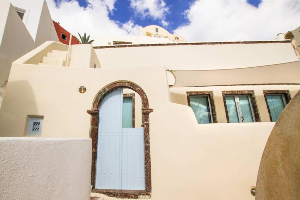 Villa Dionyssos Cave House Oia (Santorini)