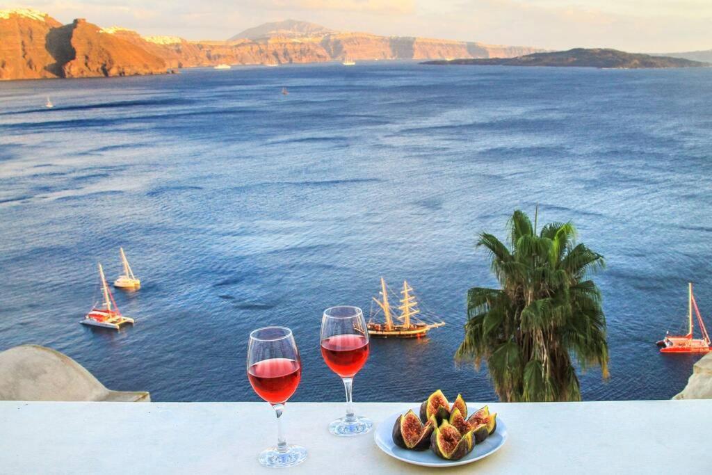 Dionyssos Cave House Villa Oia (Santorini)
