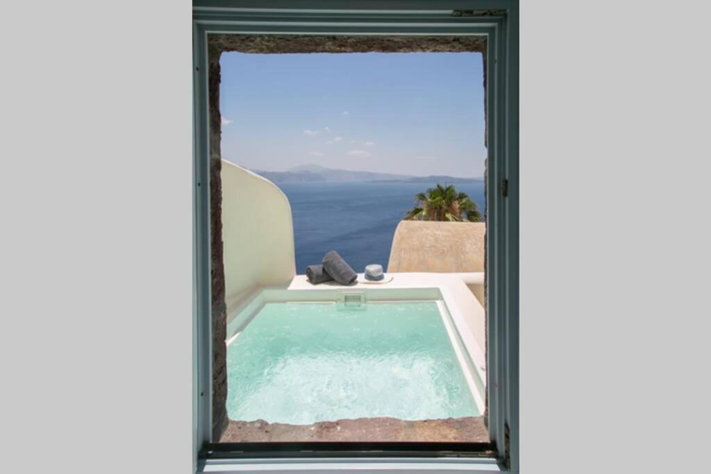 Dionyssos Cave House