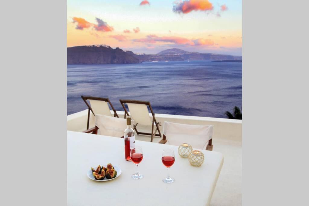 Dionyssos Cave House Villa *