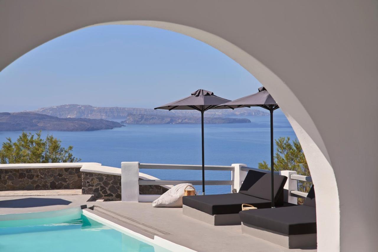 Mr And Mrs White - Santorini 4*