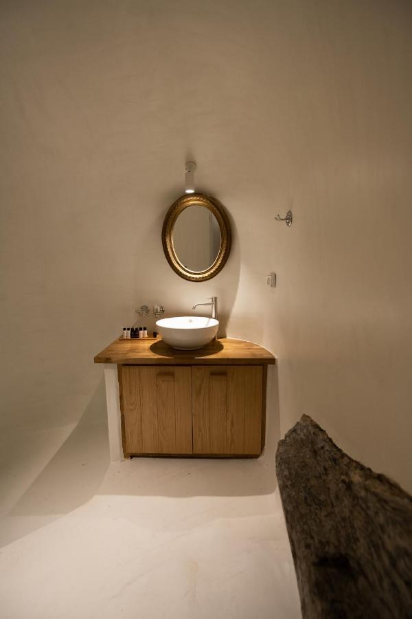 Astrea Notus Dome House *