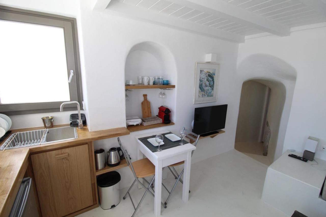 Astrea Notus Dome House