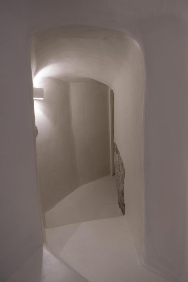 Astrea Notus Dome House * Oia (Santorini)