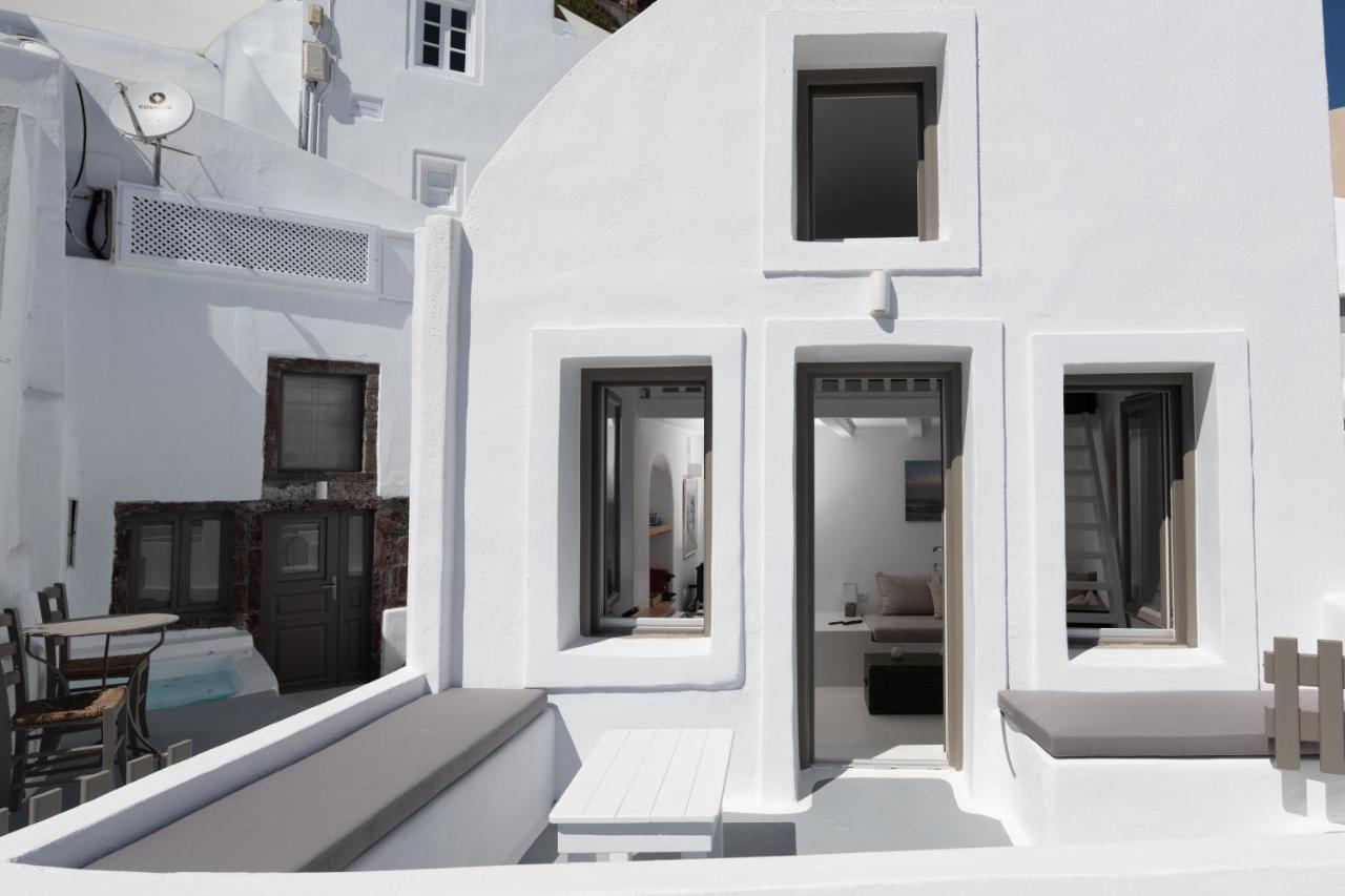 Astrea Notus Dome House Oia (Santorini)