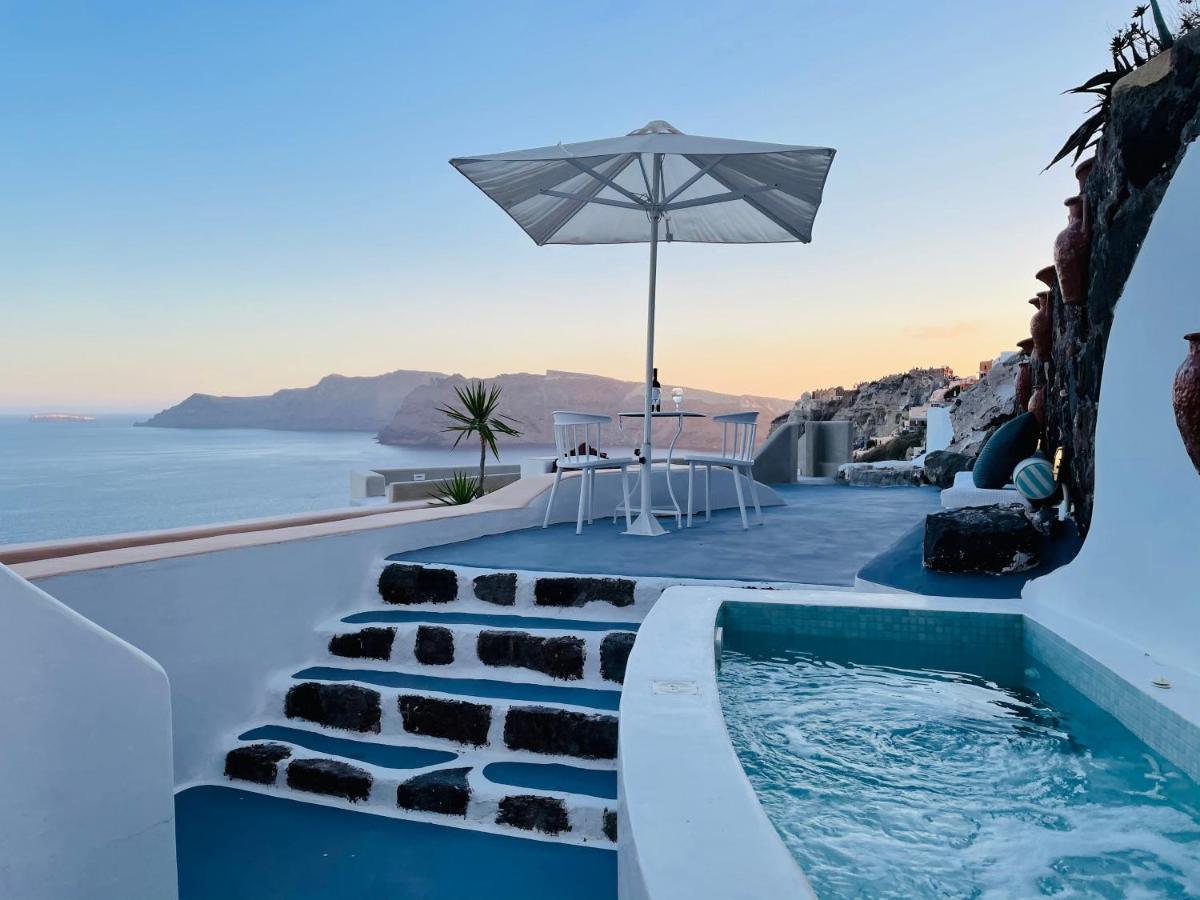 Blue Sky Cave House Villa