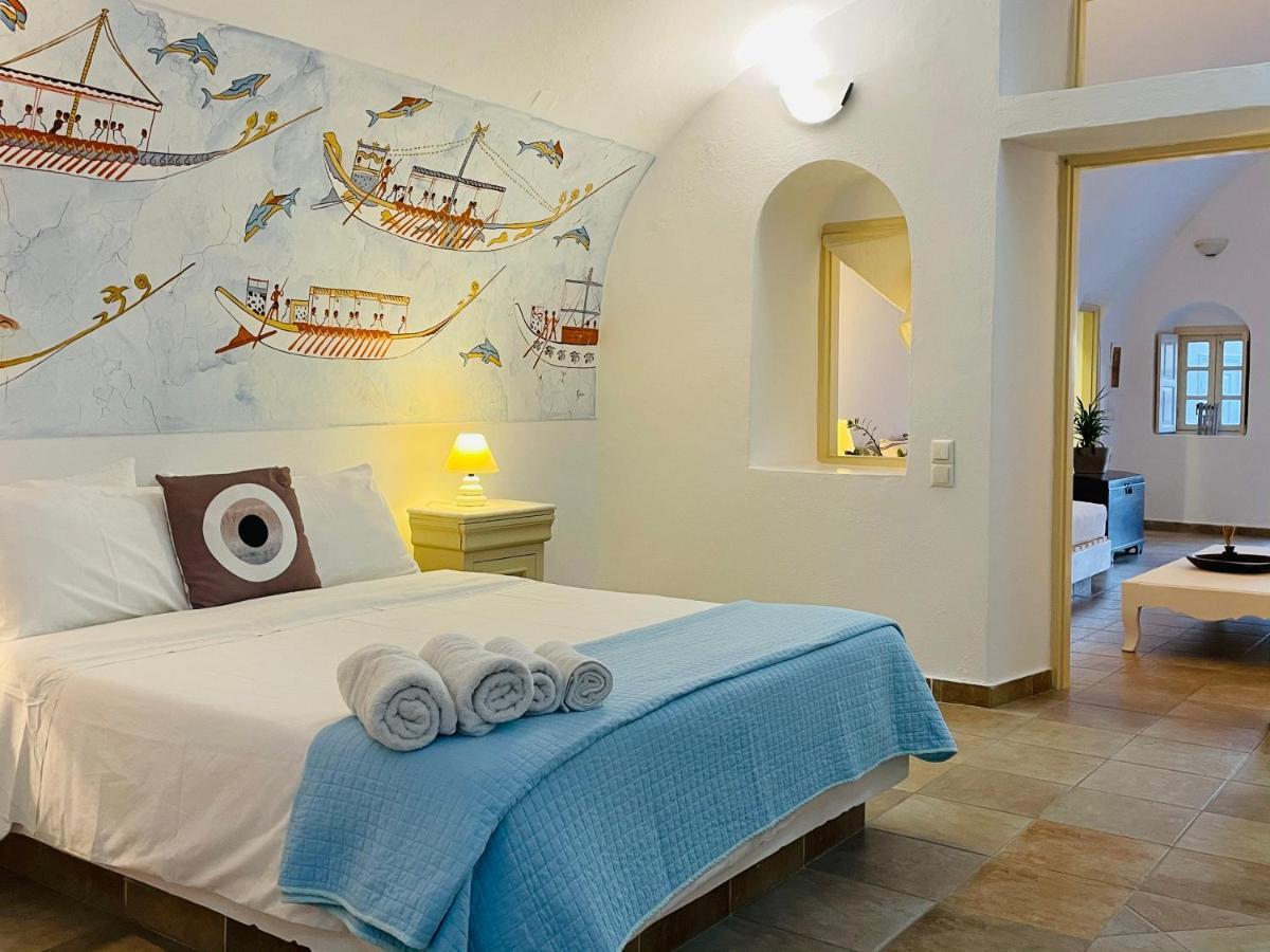 Blue Sky Cave House Oia (Santorini)