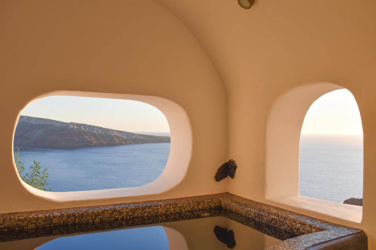 Angle Cavehouse *