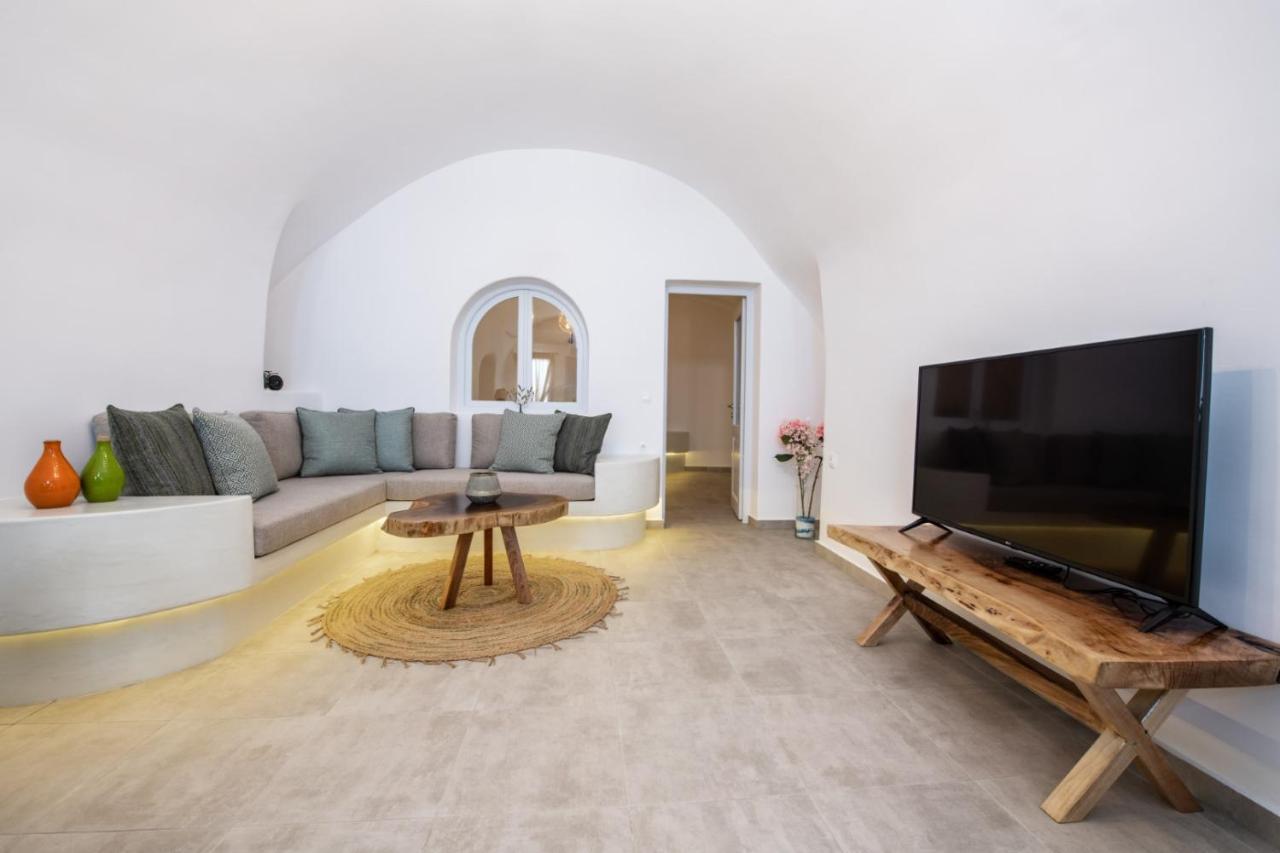Sun Angelos - Luxury Cave Aparthotel Ia