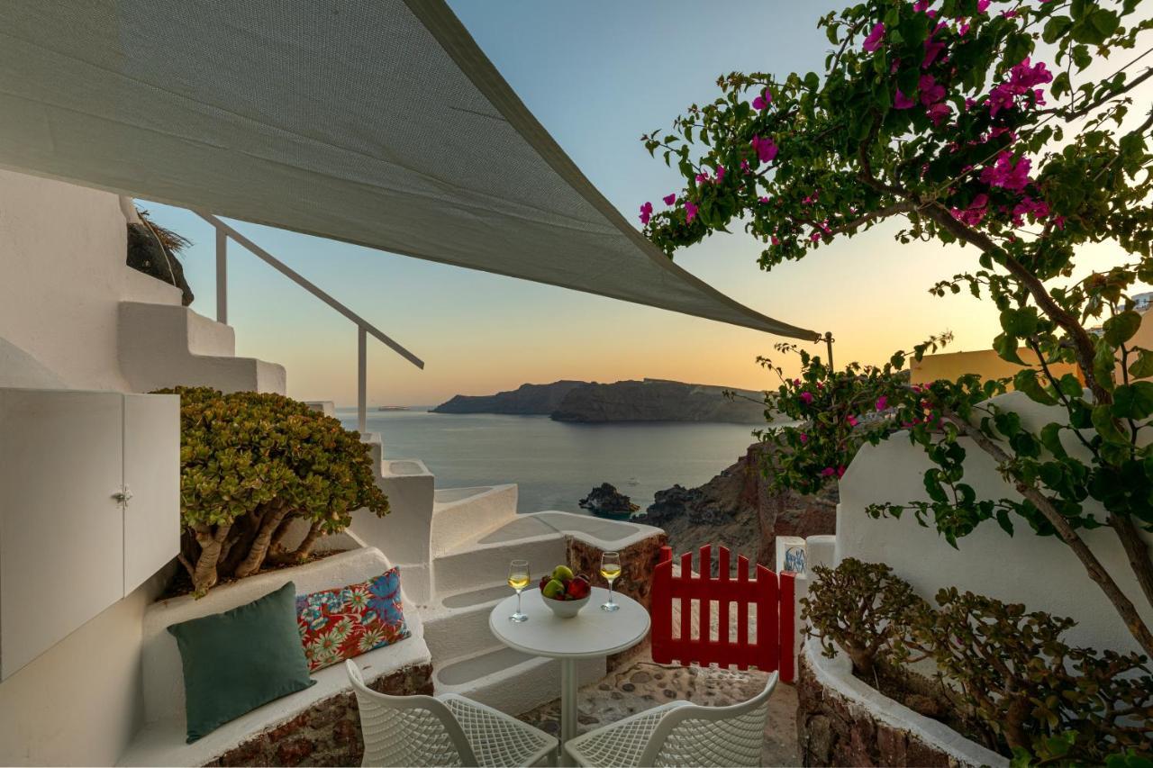 White Cave By Caldera Villa Oia (Santorini)