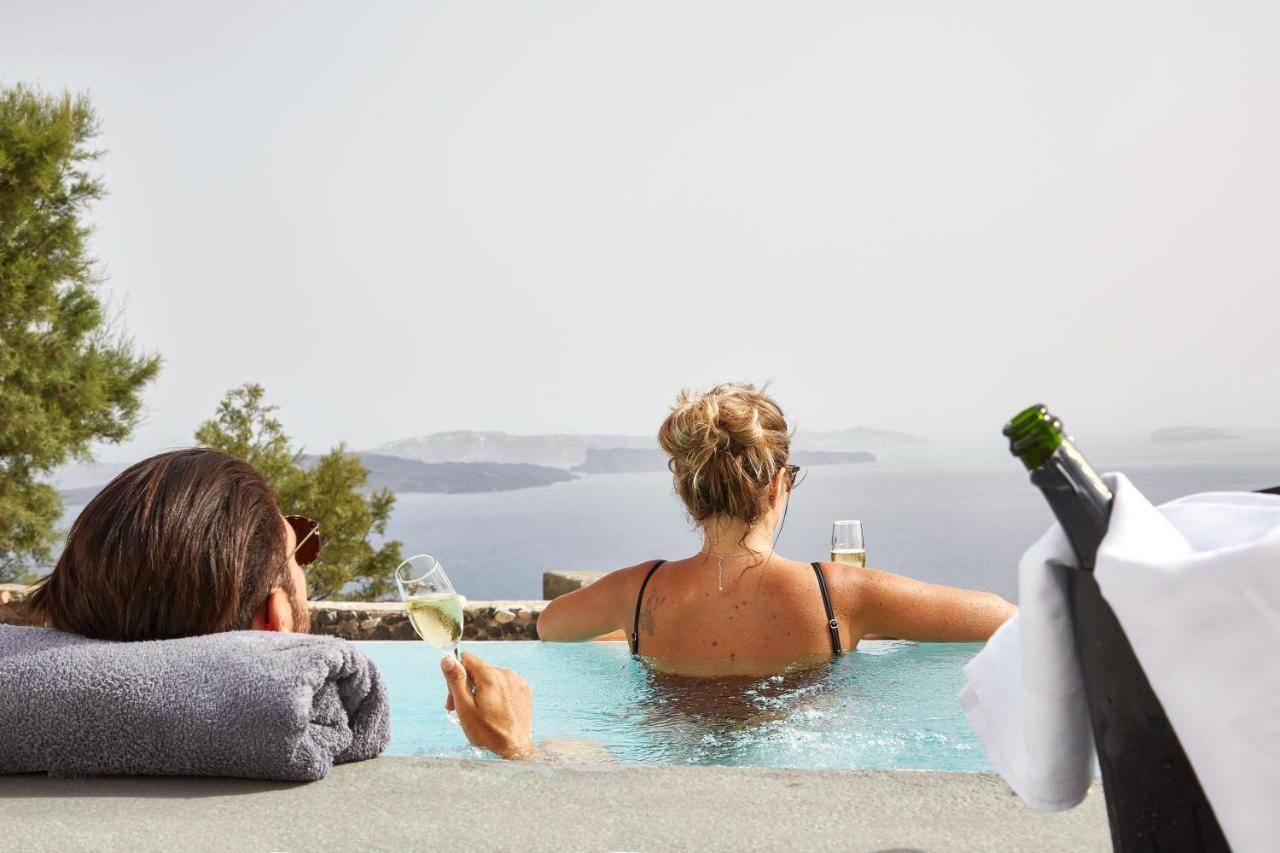 Mr And Mrs White - Santorini Ia