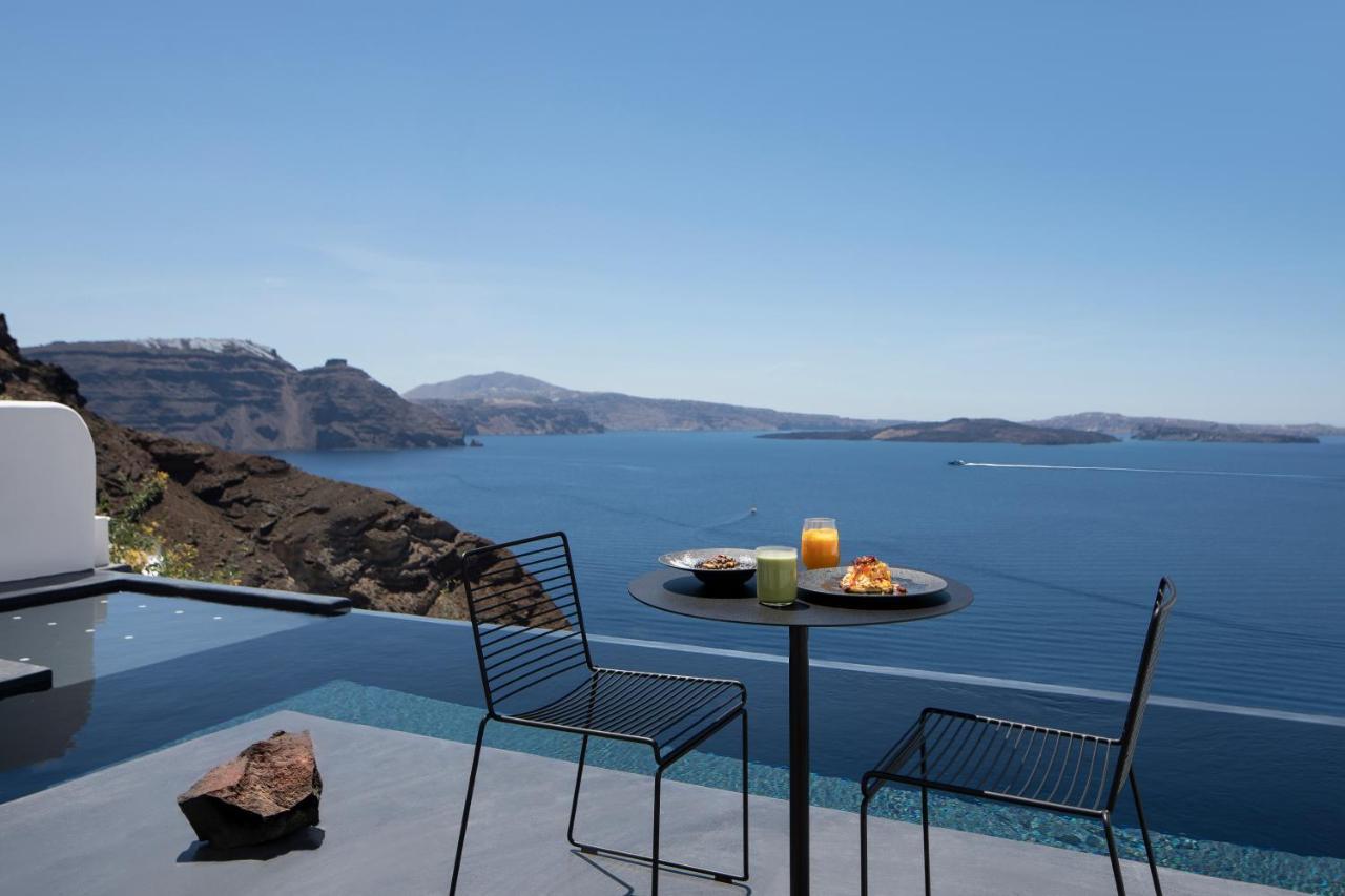 Abyss Hotel