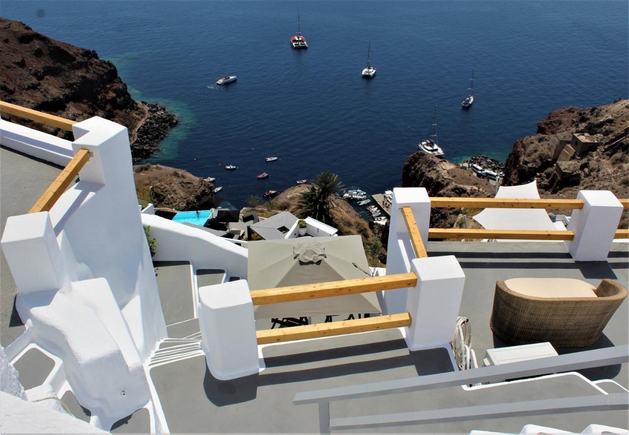 Lioyerma Cave With Private Outdoor Hot Tub Oia (Santorini)