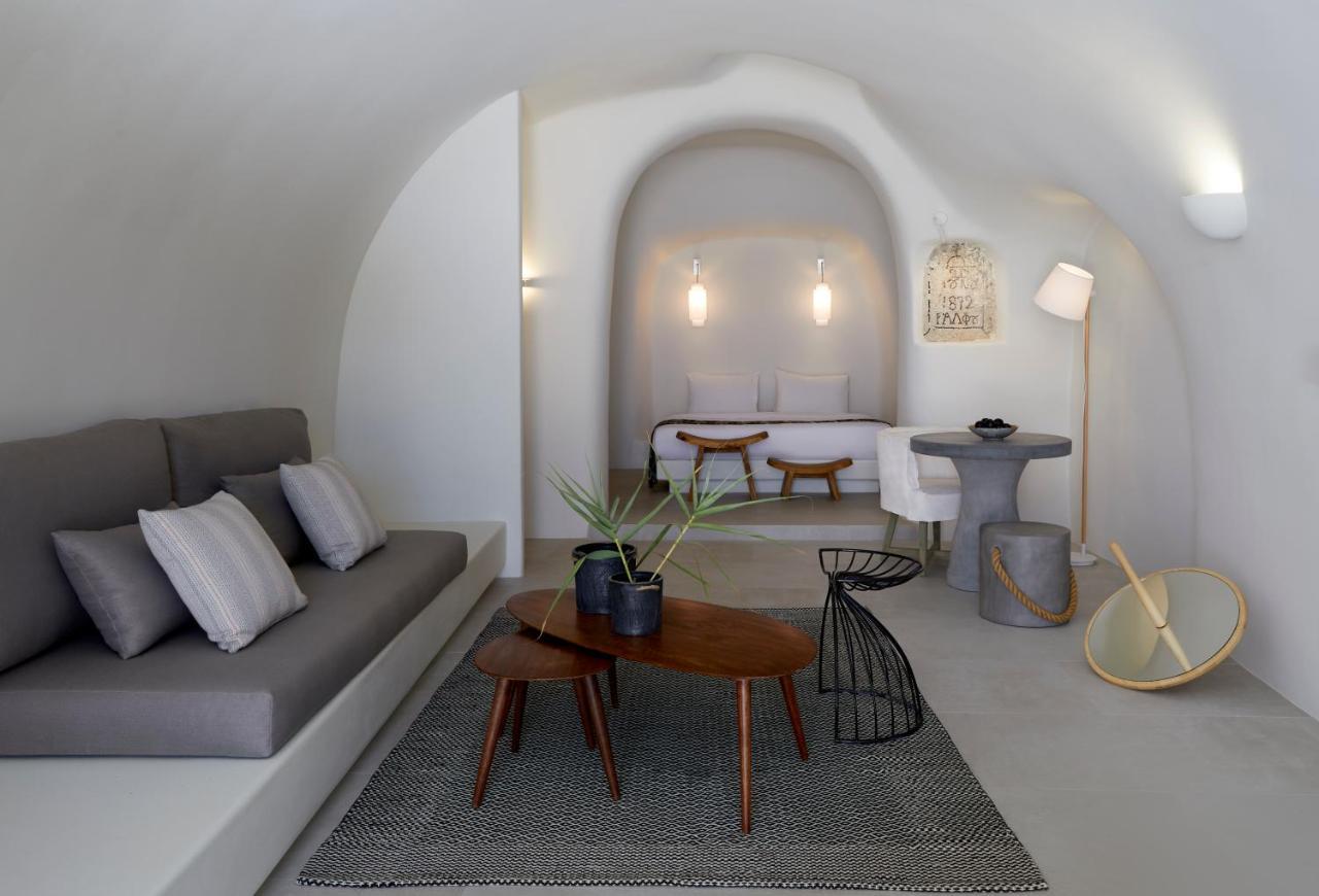 Elysian Santorini *