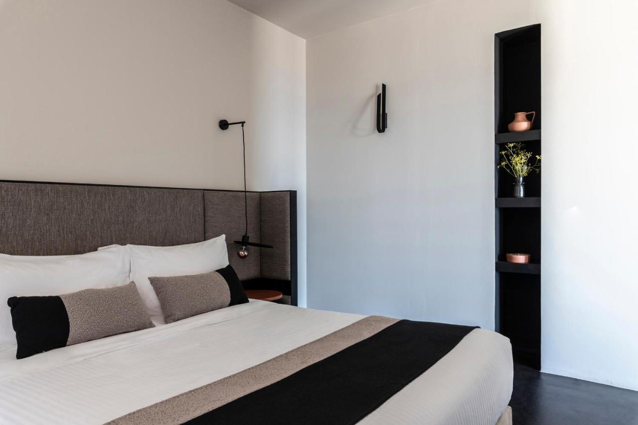 Aparthotel Nimbus Santorini 3*
