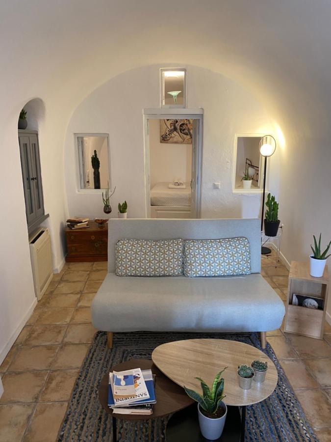 Ambrosia Oia (Santorini)