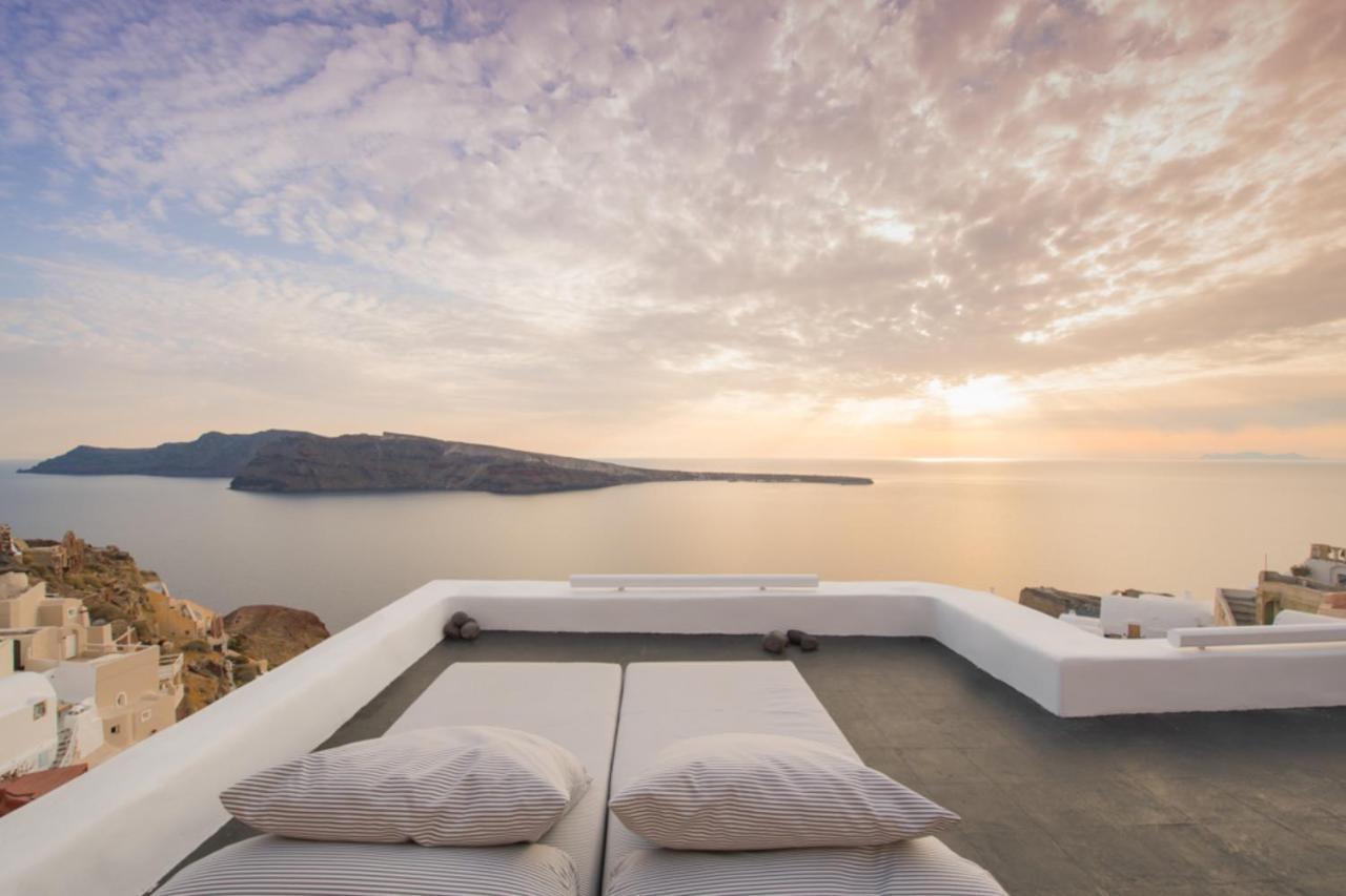 Sophia Privilege * Oia (Santorini)