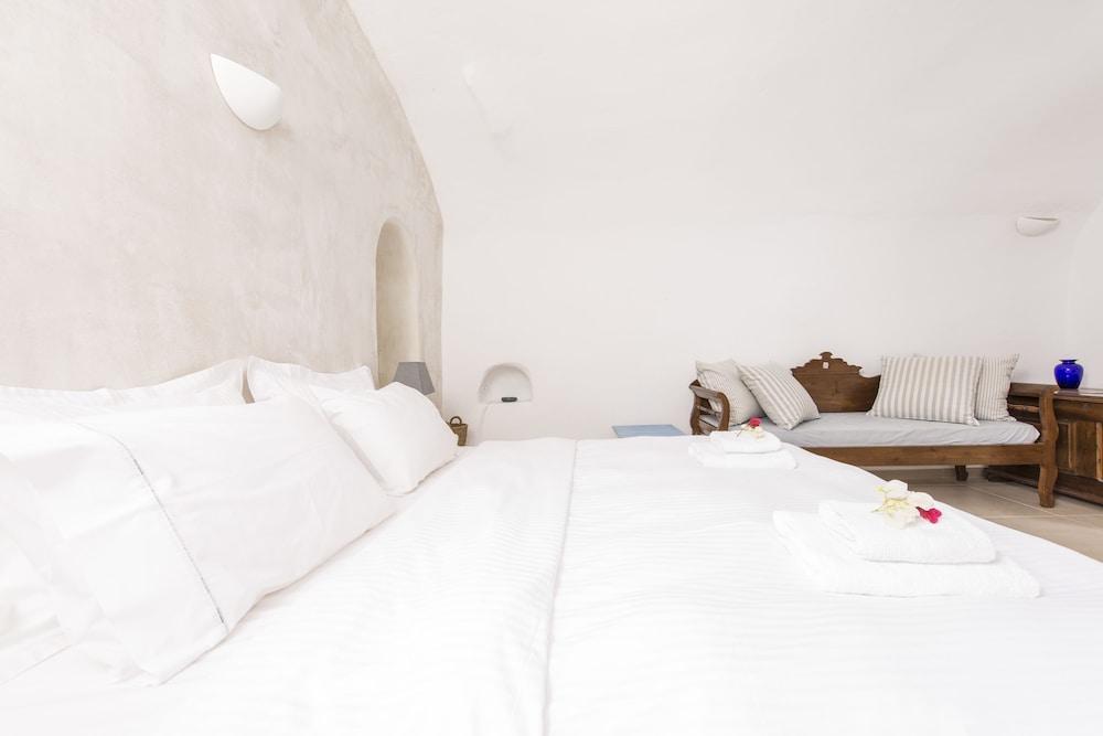 Annouso By Caldera Villa Oia (Santorini)