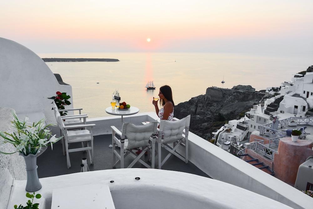 Hotel Santorini Paradise