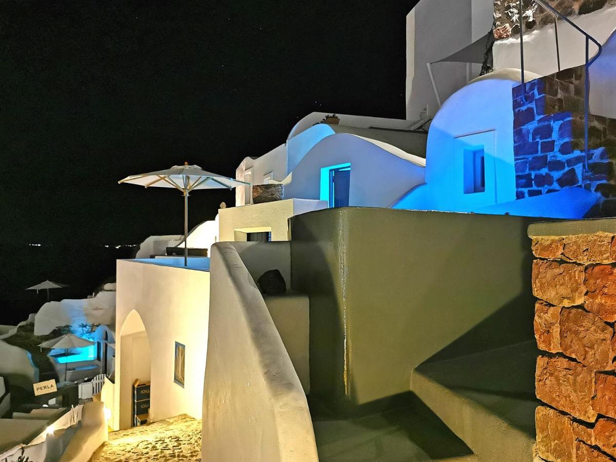 Aqua & Terra Traditional Cave Oia (Santorini)