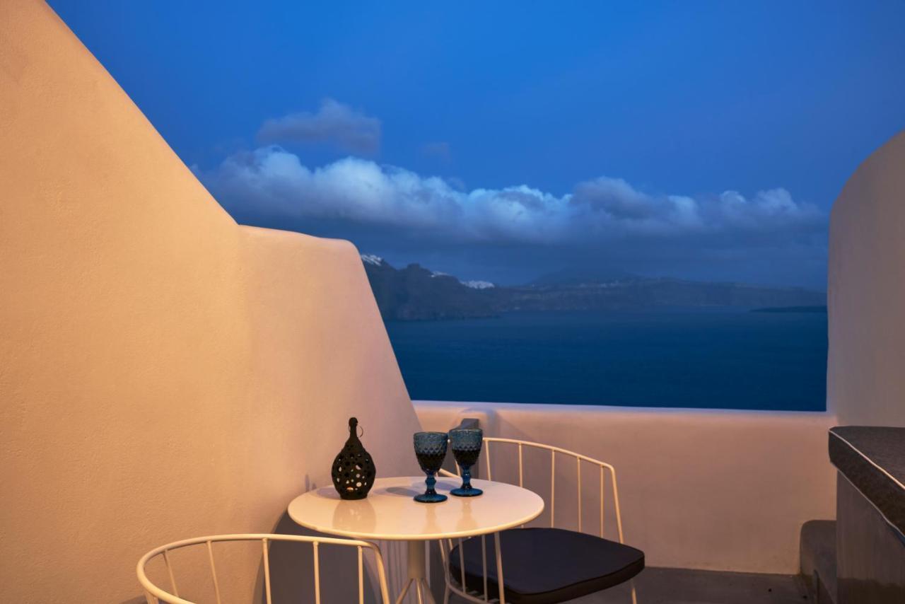 Alisaris Cave Oia (Santorini)