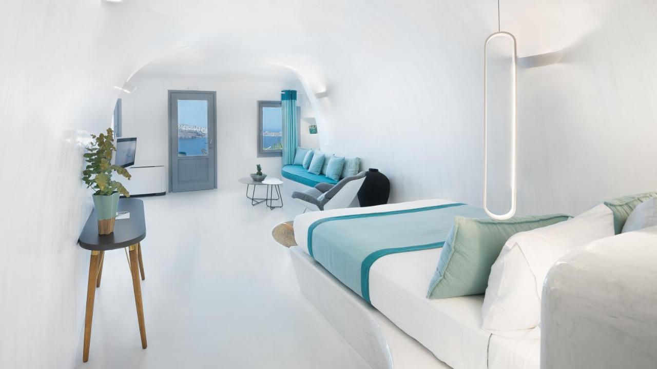 Maregio Hotel Oia (Santorini)