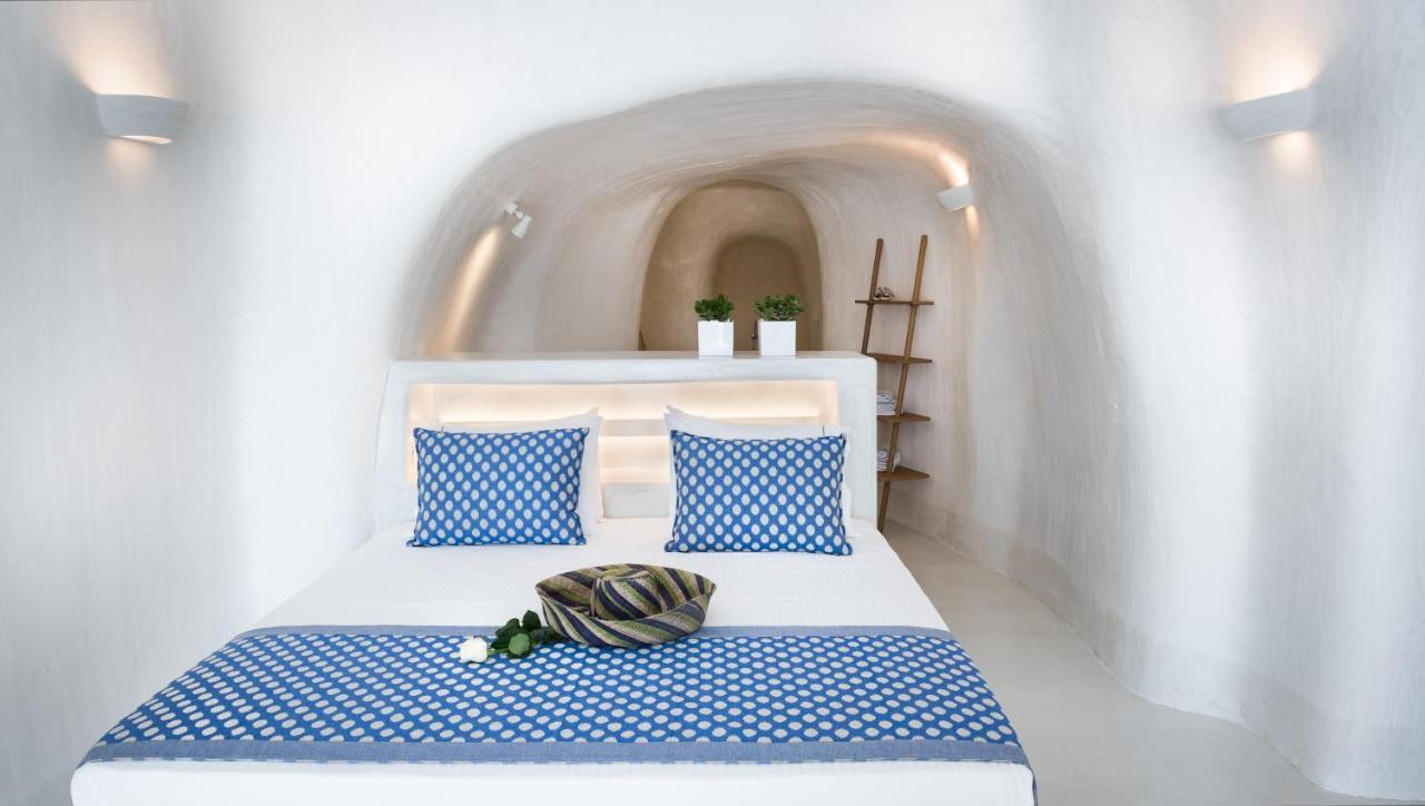 Maregio Oia (Santorini)