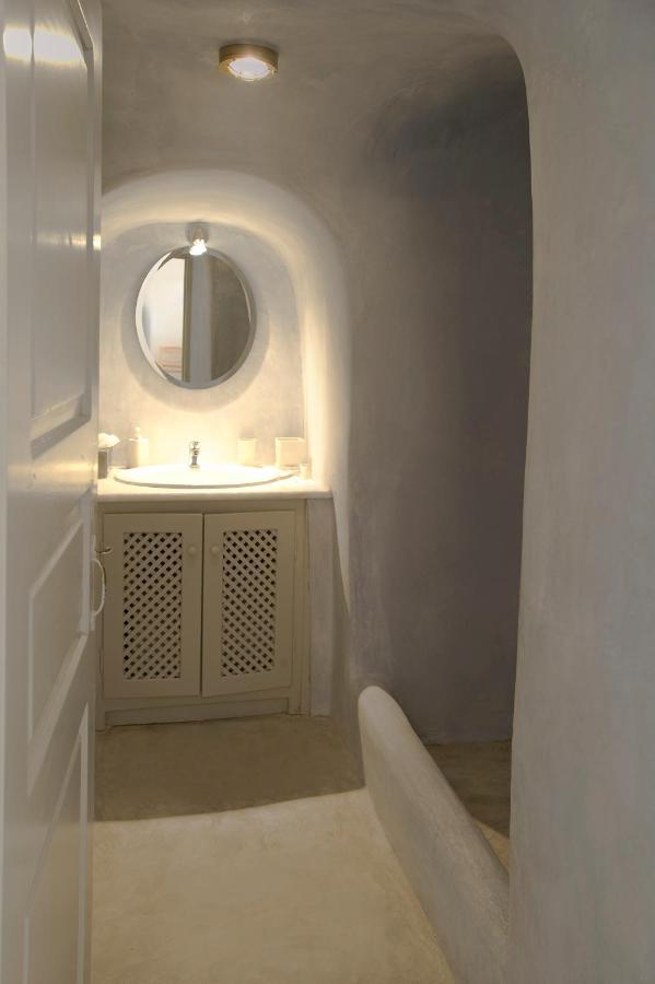 Ambelia Traditional Aparthotel 3*