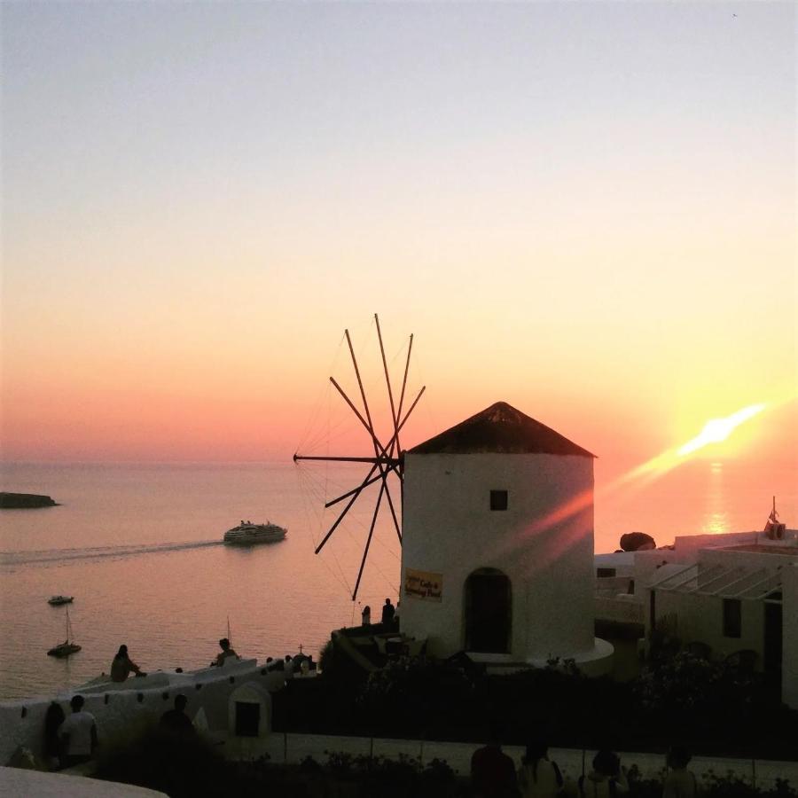 Lioyerma Windmill With Outdoor Hot Tub Apartment