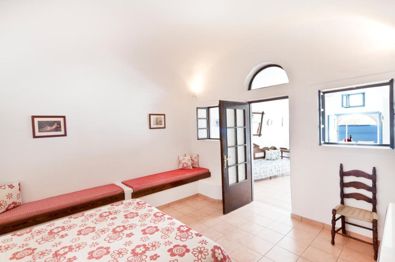 Nikos Aparthotel 4*