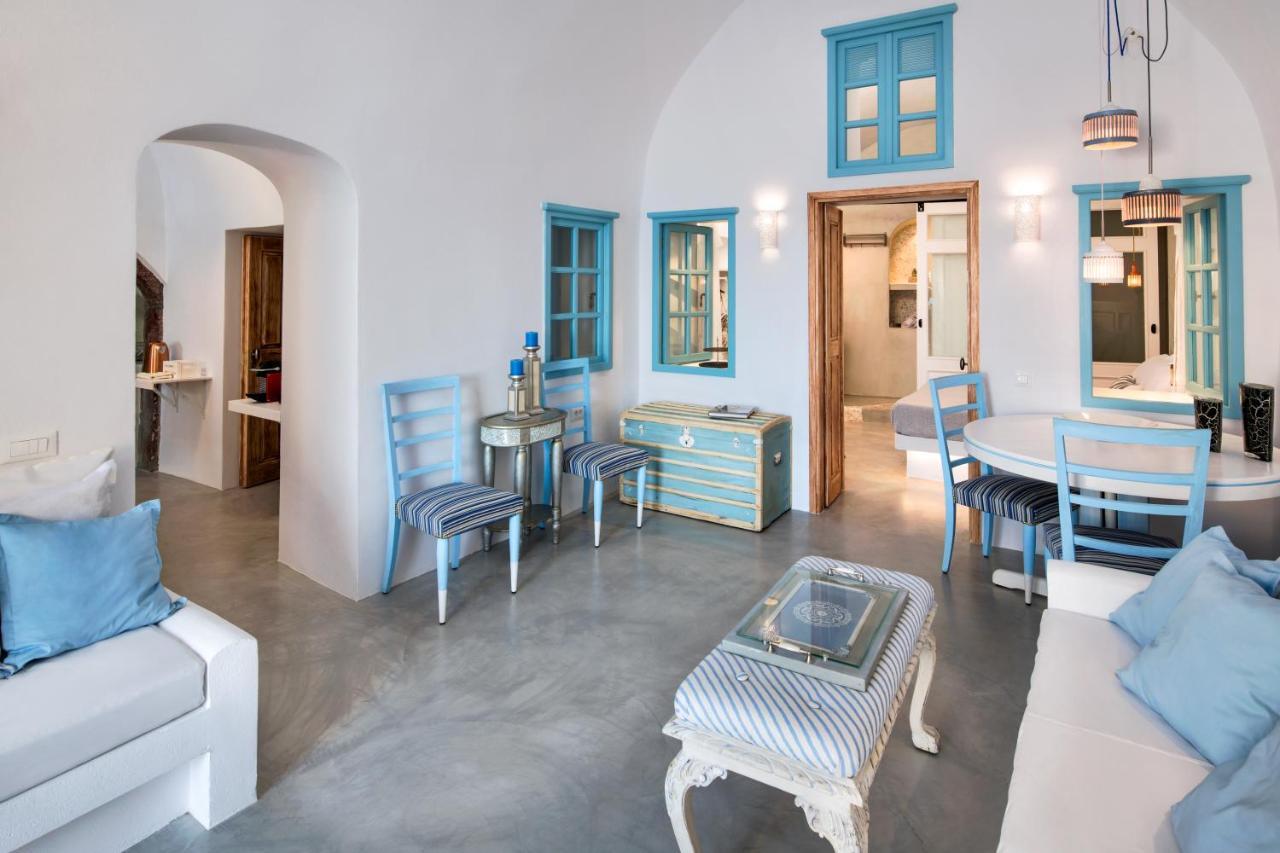 Everblue Cave House By Thireon Villa