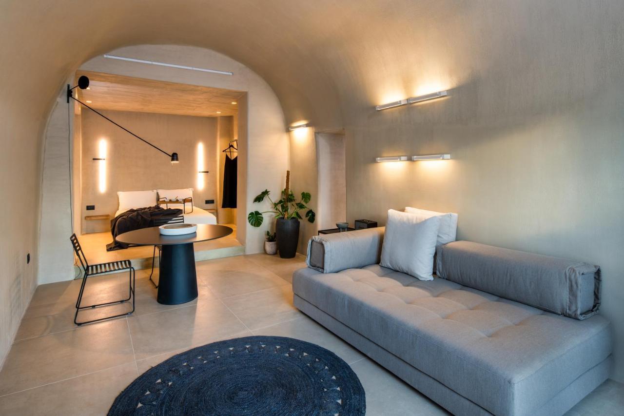 Villa Iota Monocave By Thireon Oia (Santorini)