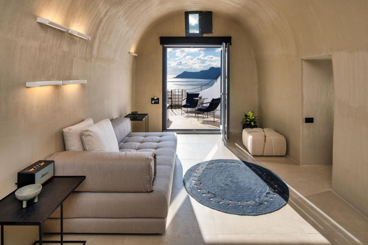 Iota Monocave By Thireon Villa *