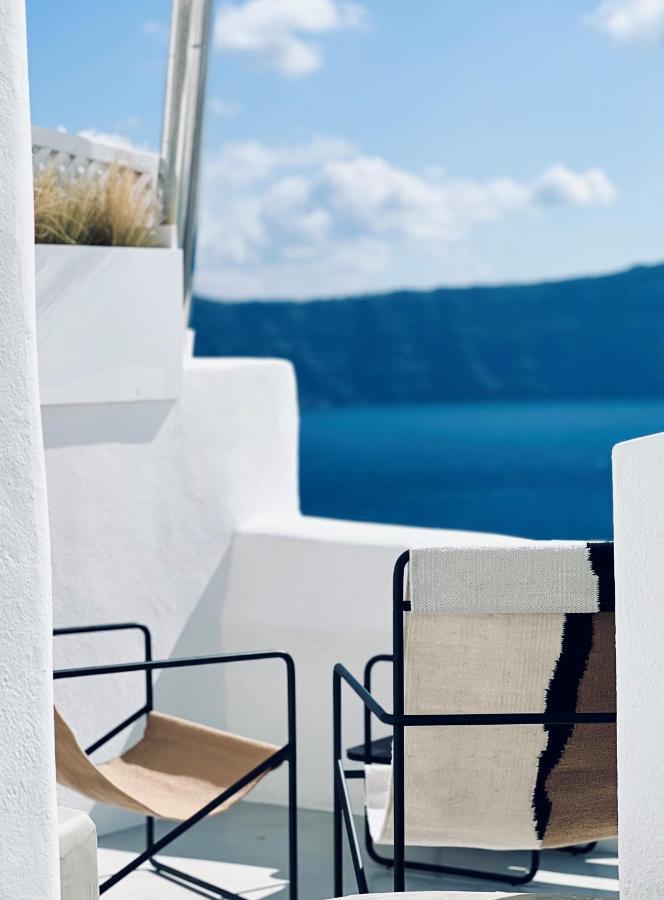 Delta * Oia (Santorini)