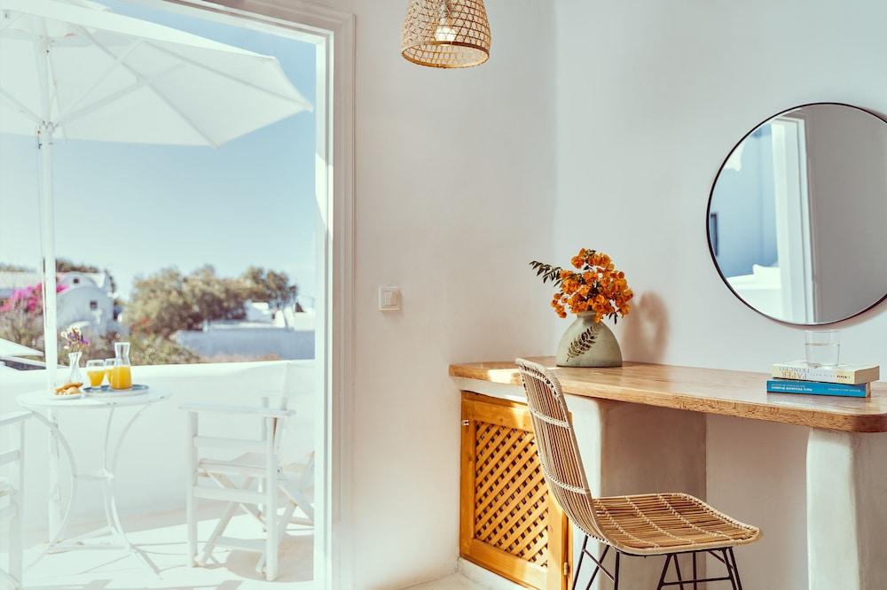 Finikia Memories Hotel Oia (Santorini)