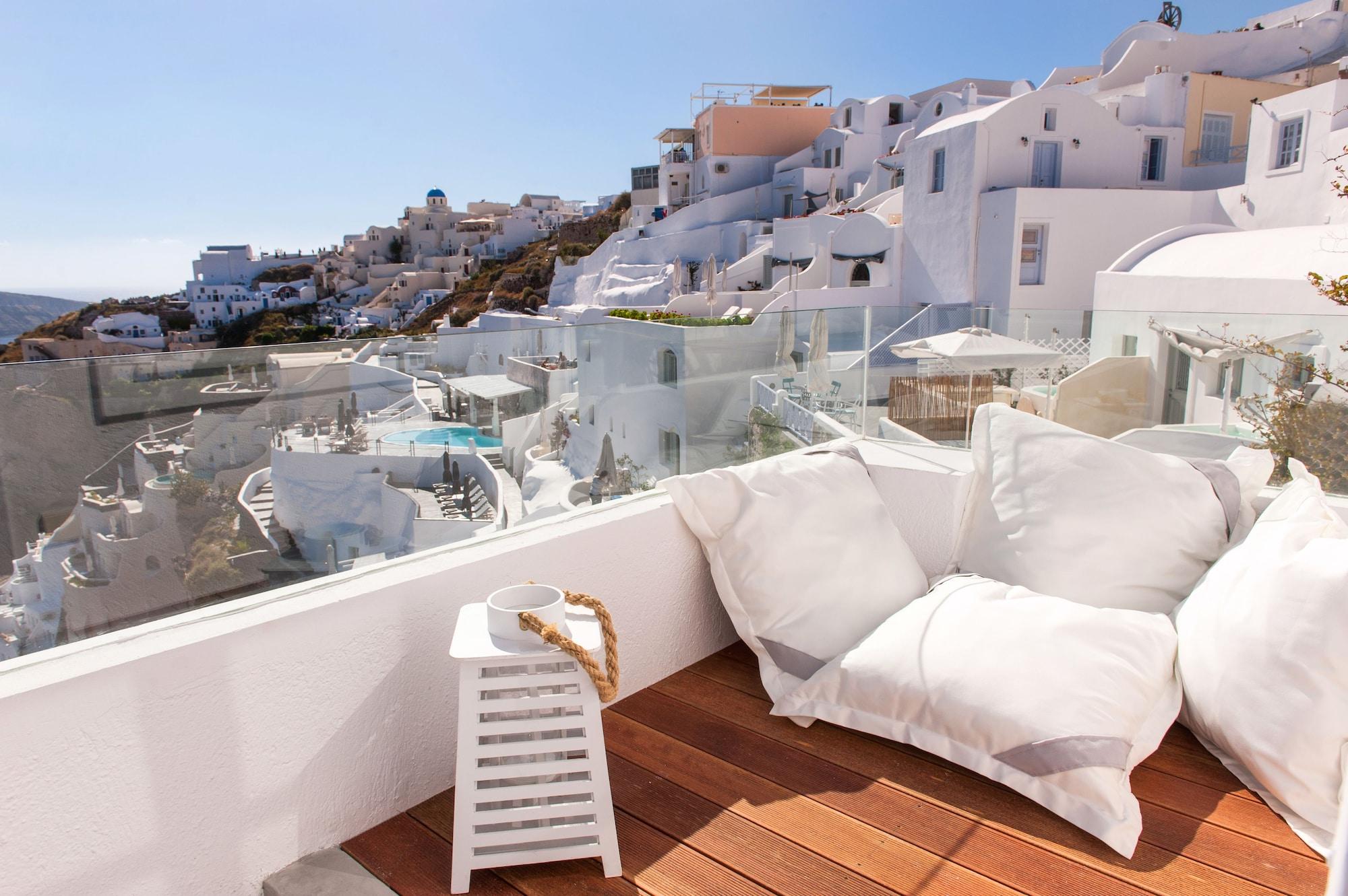Armeni Village 3* Oia (Santorini)