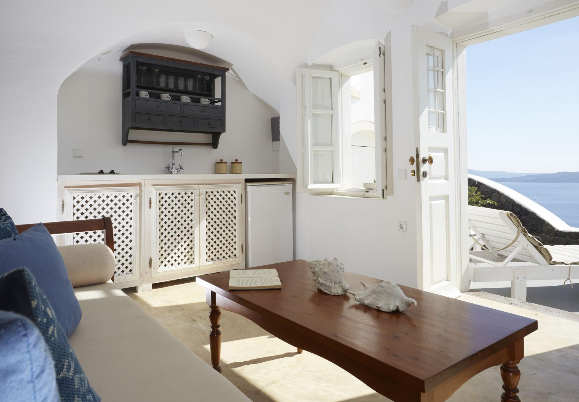 Azalea Oia (Santorini)