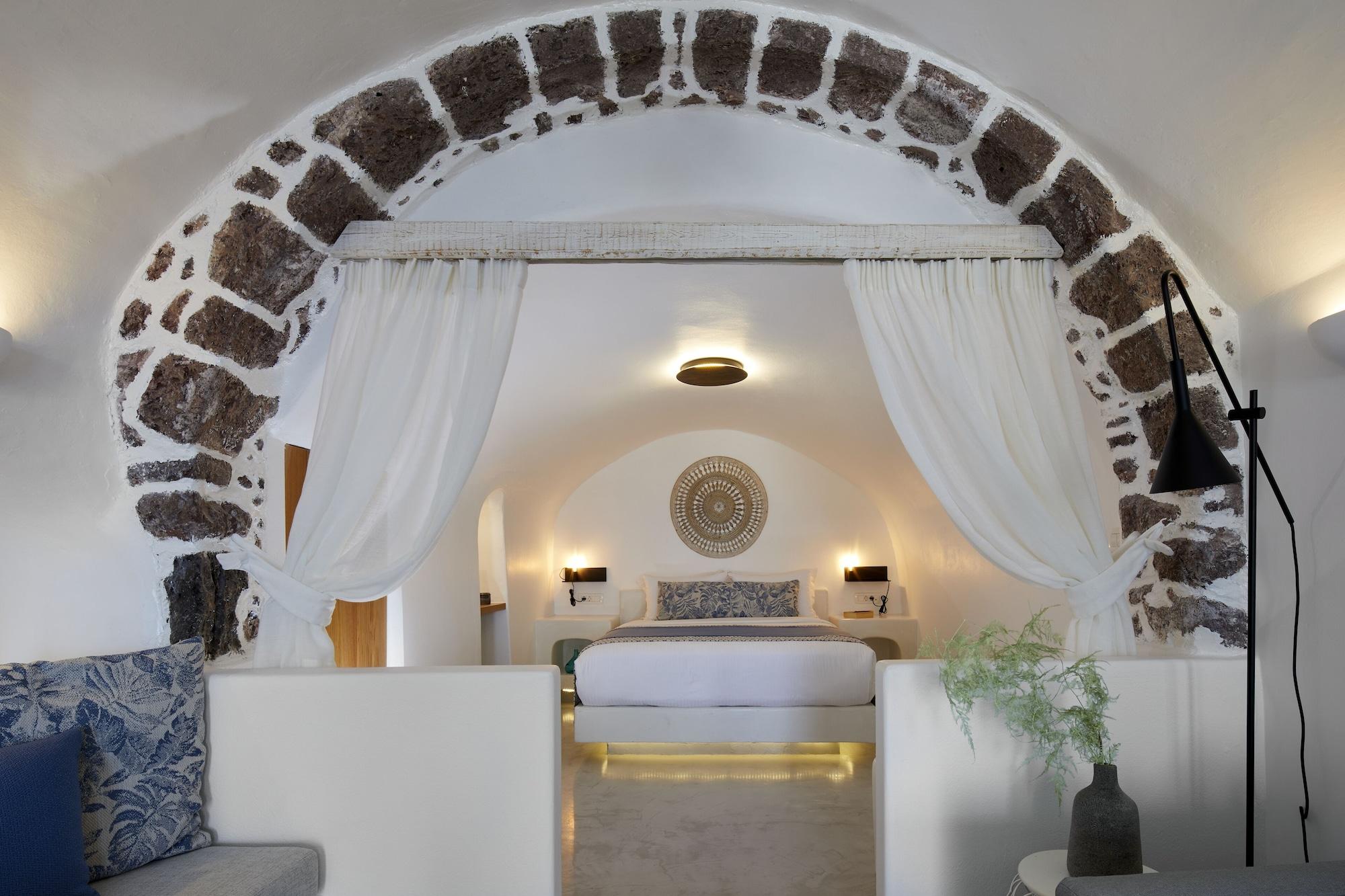 Filotera 4* Oia (Santorini)