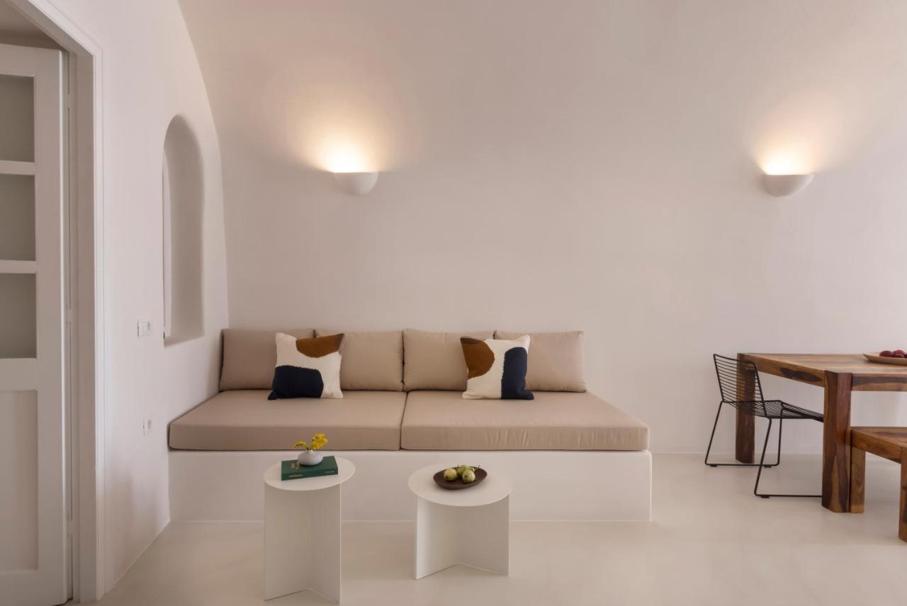 Bluedome Cavehouses By Otium Ia
