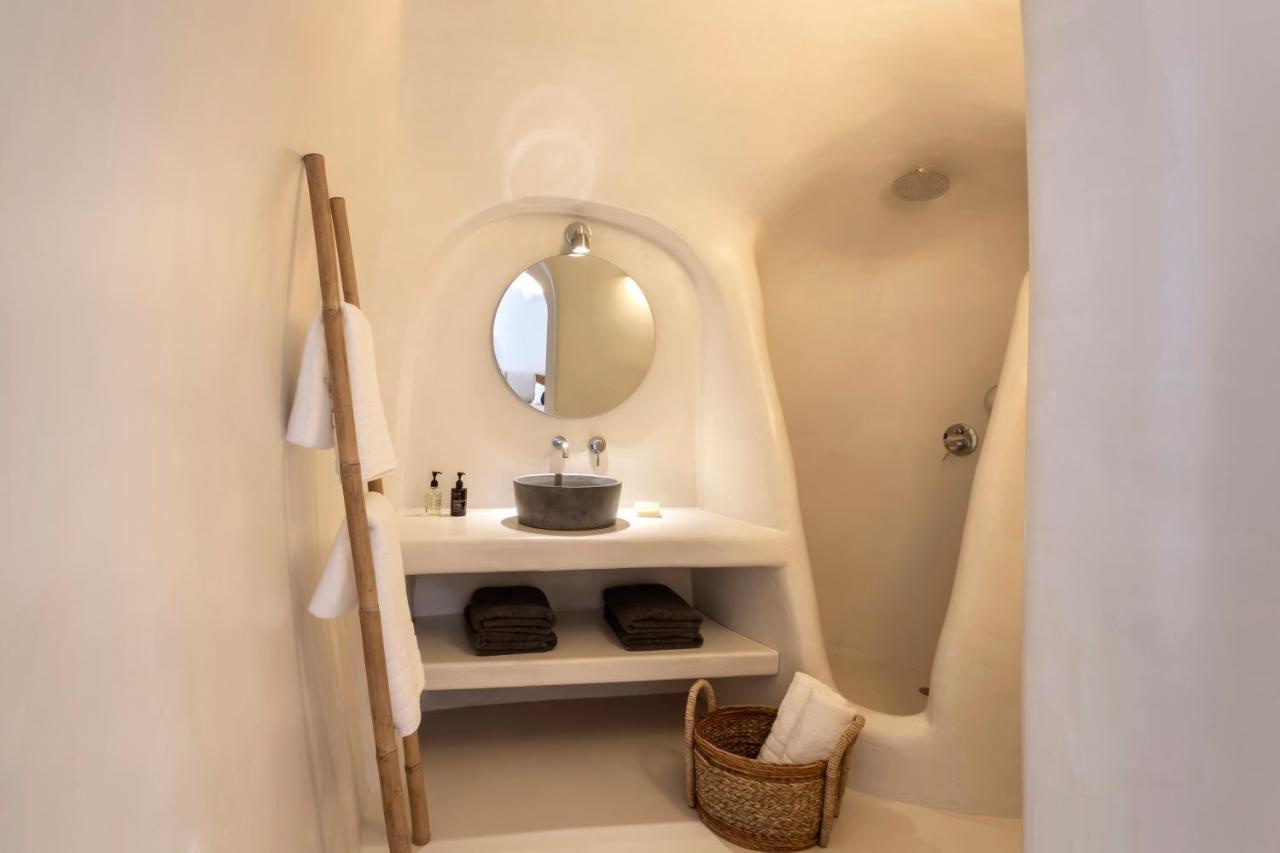 Bluedome Cavehouses By Otium Ia