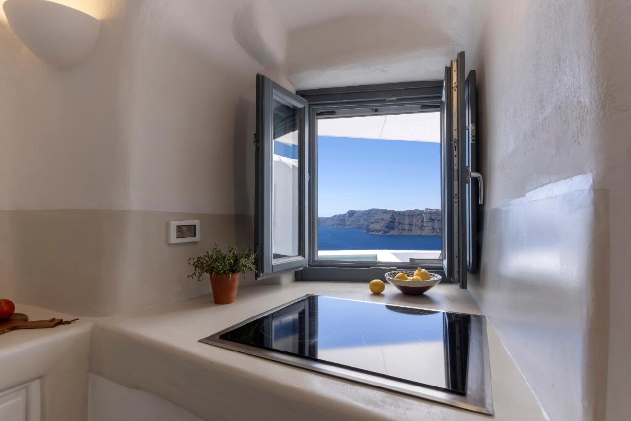 Bluedome Cavehouses By Otium Ia
