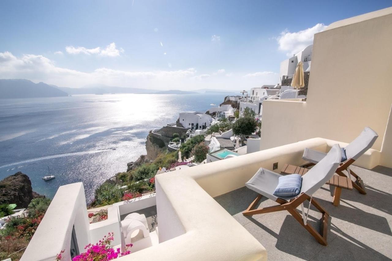 Aloia Villas Santorini Two Bedroom Villa With Outdoor Hot Tub Spyros Demi Villa