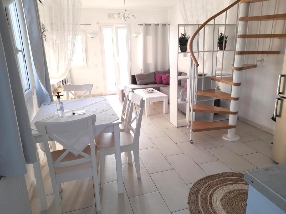 Sea Paradise - Seaside & Private Jacuzzi Holiday home