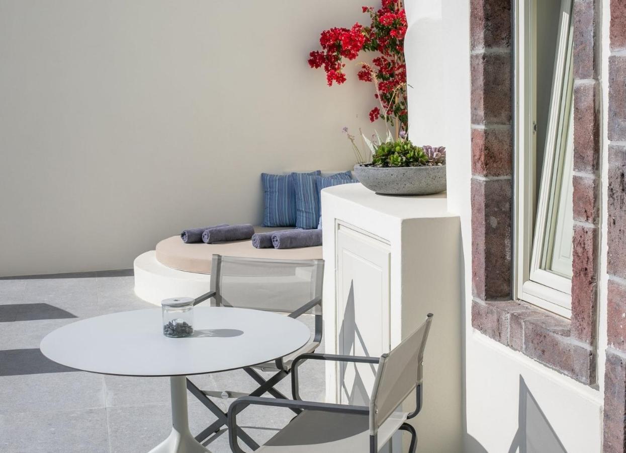 Aloia Villas Santorini Two Bedroom Villa With Outdoor Hot Tub Spyros Demi *