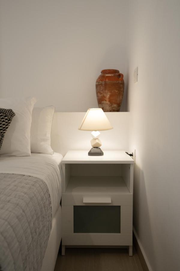 Casa Sigala Arch * Oía