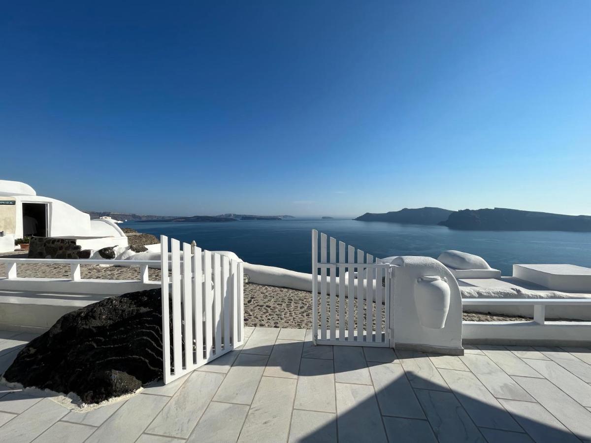 Olympic Oia (Santorini)