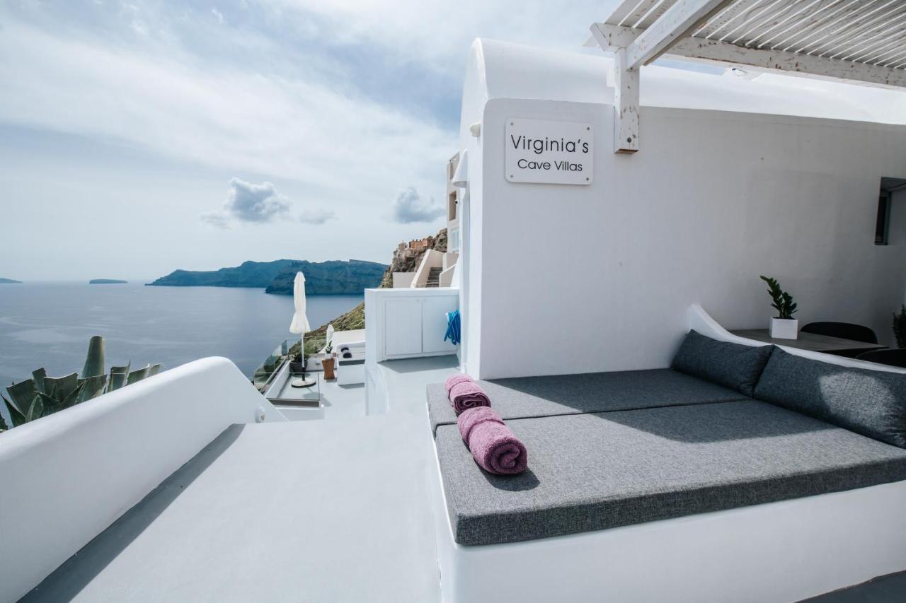 Virginia's Cave * Oia (Santorini)